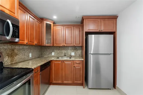 3675 N Country Club Drive Aventura FL 33180
