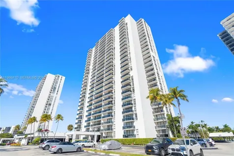 3675 N Country Club Drive Aventura FL 33180