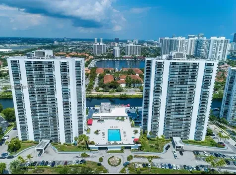3675 N Country Club Drive Aventura FL 33180