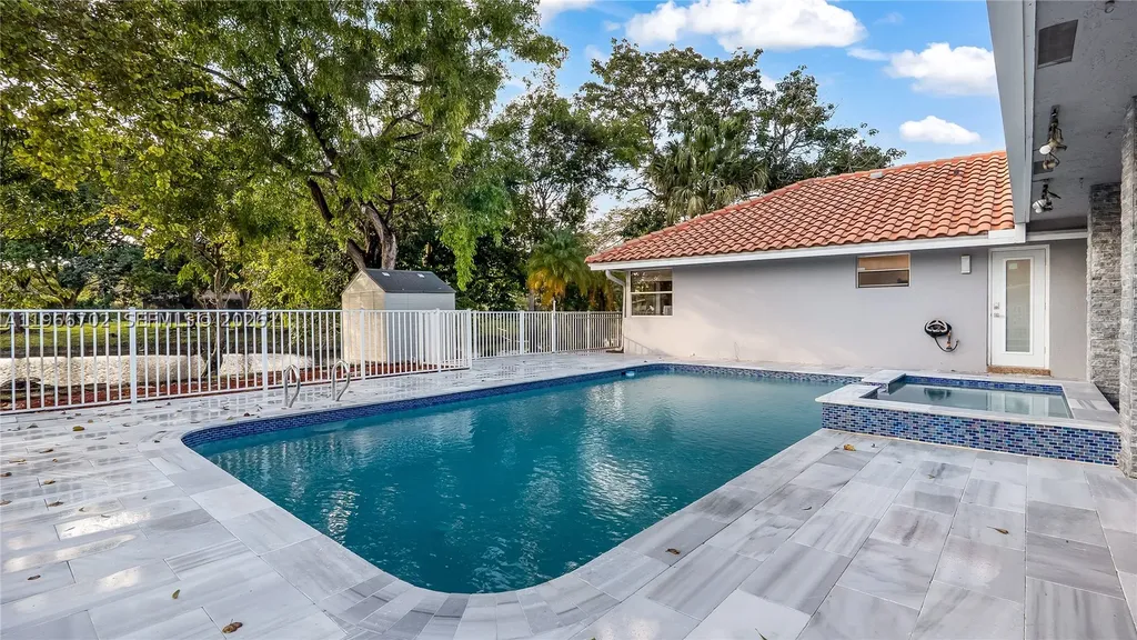 1510 NW 97th Terrace Coral Springs FL 33071
