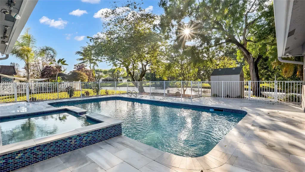 1510 NW 97th Terrace Coral Springs FL 33071