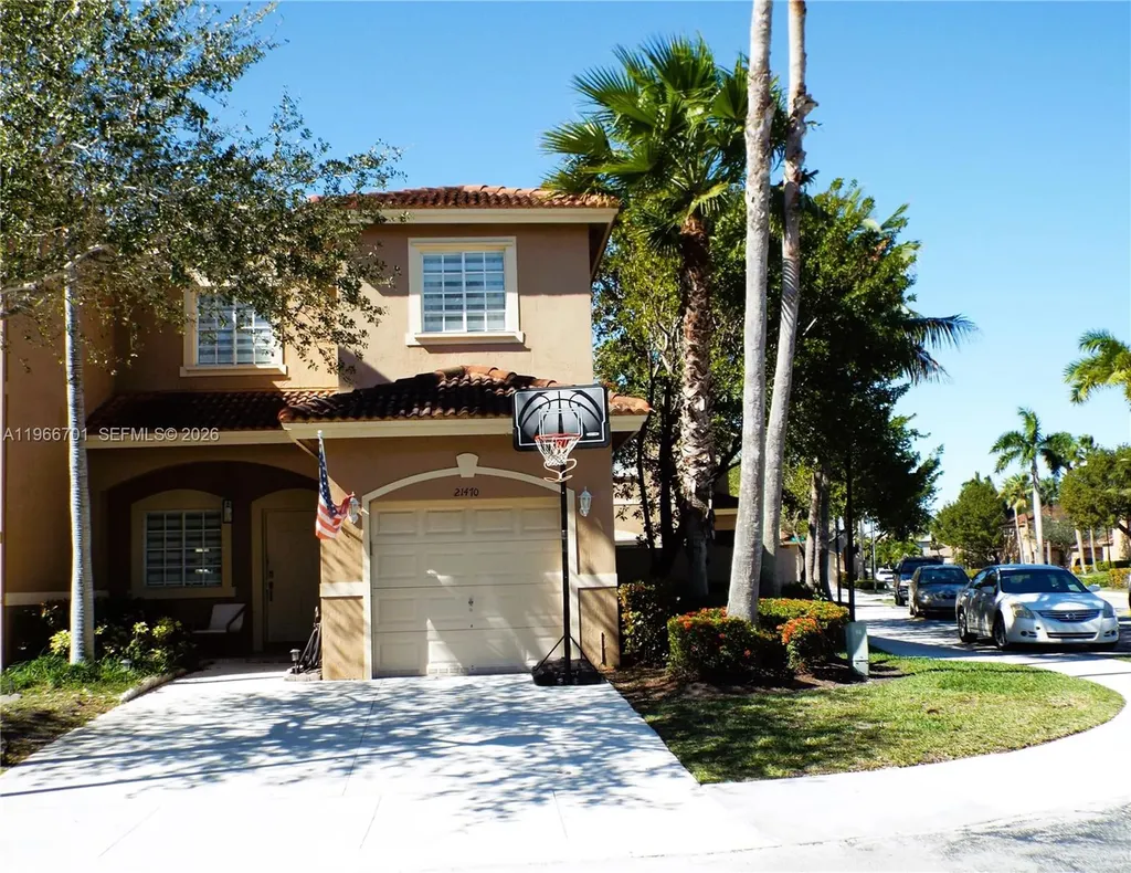 21470 SW 85th Path Cutler Bay FL 33189