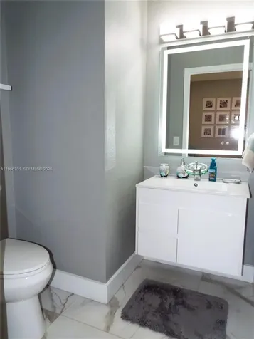 21470 SW 85th Path Cutler Bay FL 33189