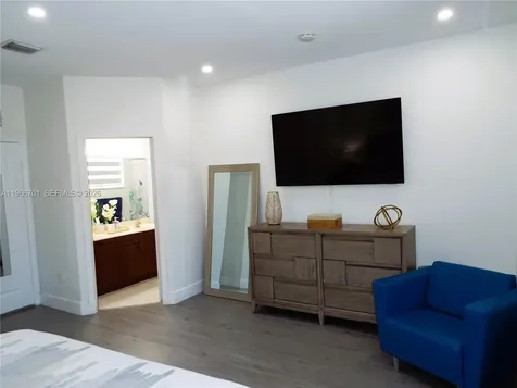 21470 SW 85th Path Cutler Bay FL 33189
