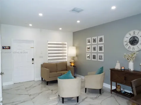 21470 SW 85th Path Cutler Bay FL 33189