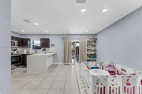 465 NE 5th Place Florida City FL 33034