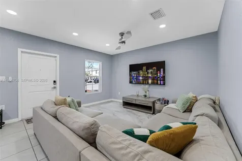 465 NE 5th Place Florida City FL 33034