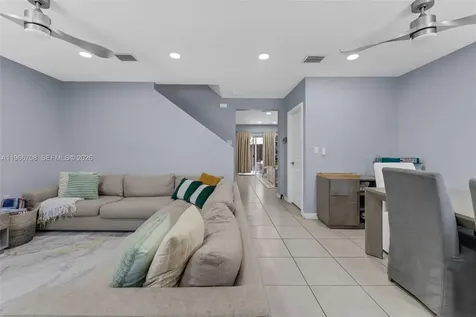 465 NE 5th Place Florida City FL 33034