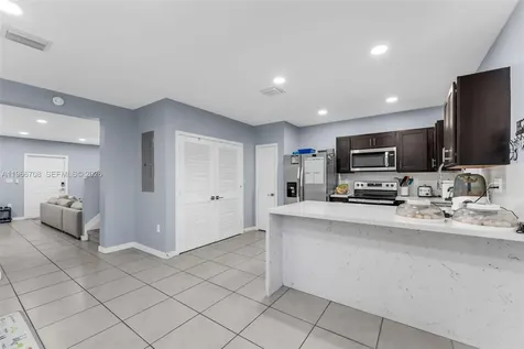465 NE 5th Place Florida City FL 33034