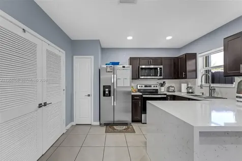 465 NE 5th Place Florida City FL 33034