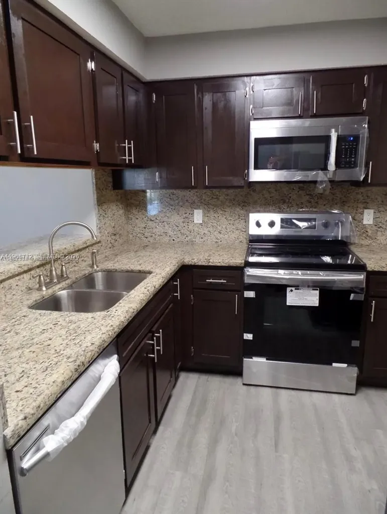 1281 SW 46th Avenue Pompano Beach FL 33069
