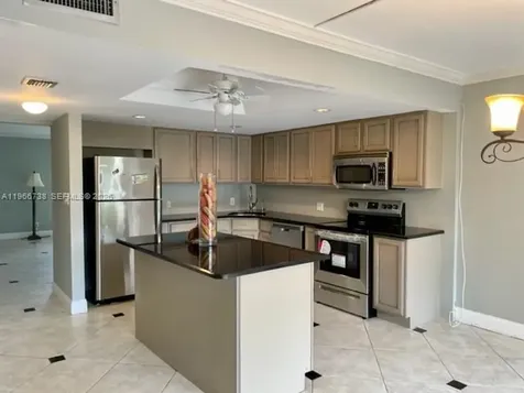 613 N University Drive Plantation FL 33324