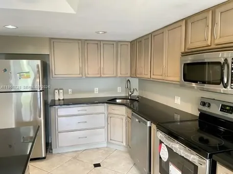 613 N University Drive Plantation FL 33324