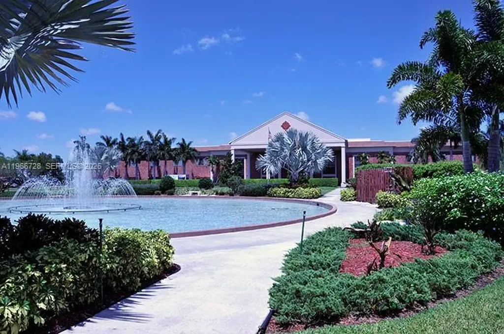 354 Mansfield I Boca Raton FL 33434