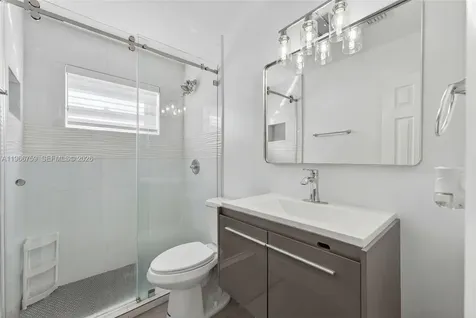 190 NE 173rd Street Miami FL 33162