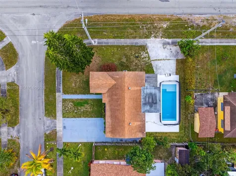 190 NE 173rd Street Miami FL 33162