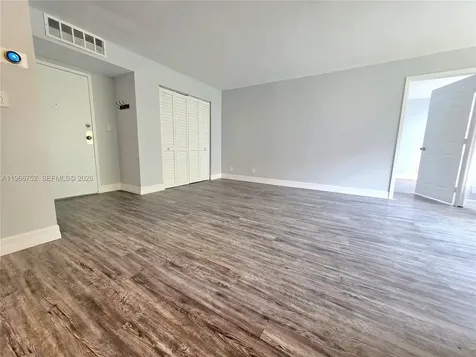 17021 N Bay Road Sunny Isles Beach FL 33160