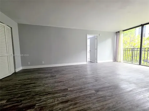 17021 N Bay Road Sunny Isles Beach FL 33160