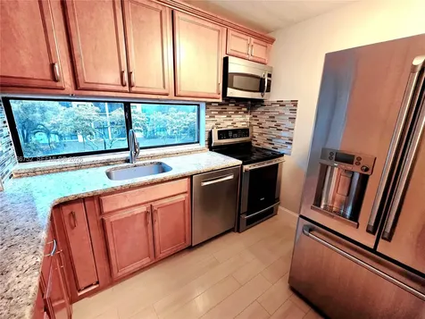 17021 N Bay Road Sunny Isles Beach FL 33160