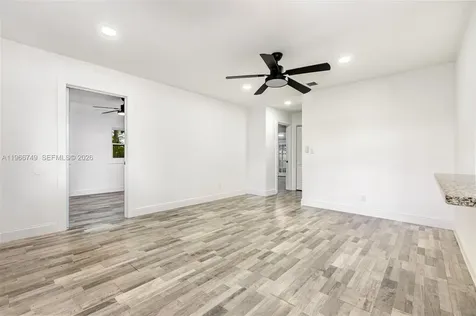 2916 Hawthorne Street Sarasota FL 34239