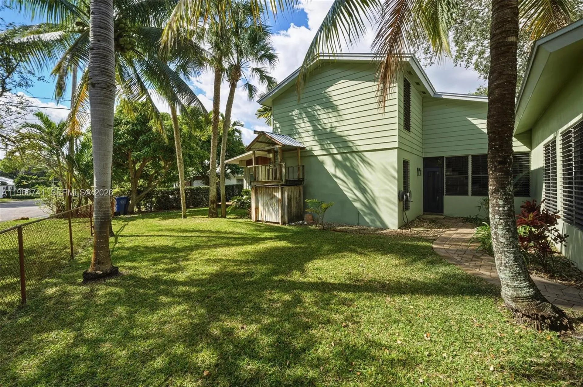 1400 SW 12th Court Fort Lauderdale FL 33312