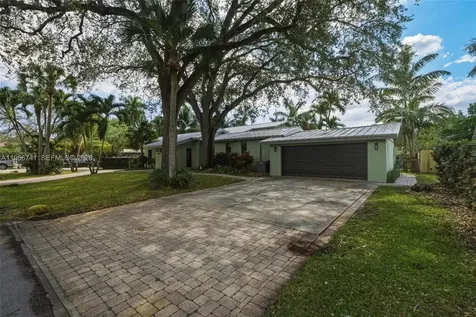 1400 SW 12th Court Fort Lauderdale FL 33312