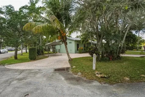 1400 SW 12th Court Fort Lauderdale FL 33312