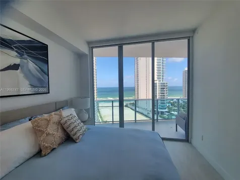 17550 Collins Sunny Isles Beach FL 33160