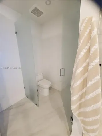 17550 Collins Sunny Isles Beach FL 33160