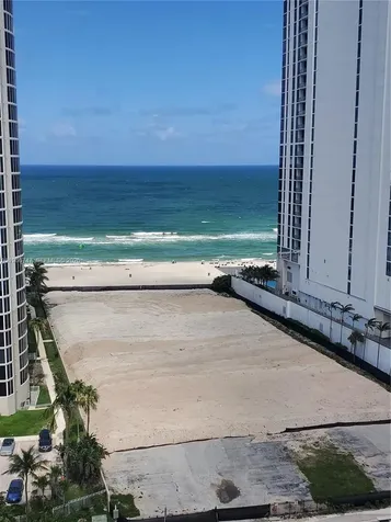 17550 Collins Sunny Isles Beach FL 33160