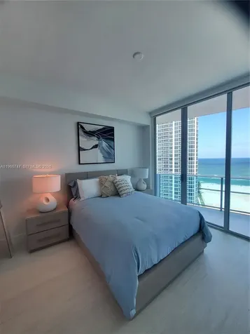 17550 Collins Sunny Isles Beach FL 33160