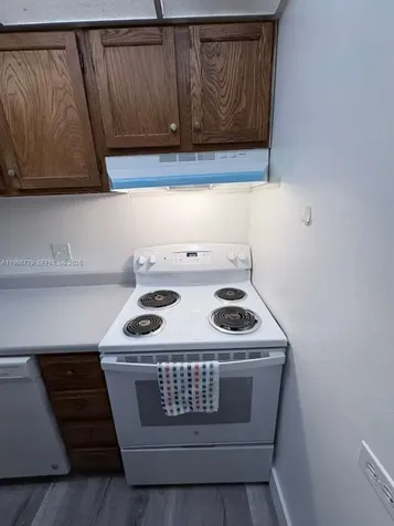 3690 Inverrary Drive Lauderhill FL 33319