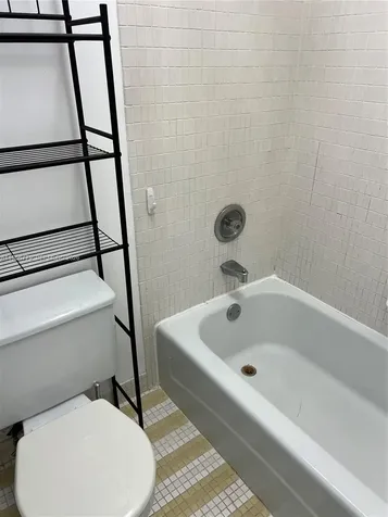 3690 Inverrary Drive Lauderhill FL 33319