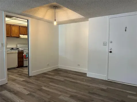 3690 Inverrary Drive Lauderhill FL 33319
