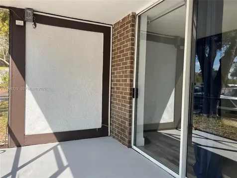 3690 Inverrary Drive Lauderhill FL 33319