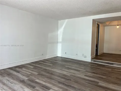 3690 Inverrary Drive Lauderhill FL 33319
