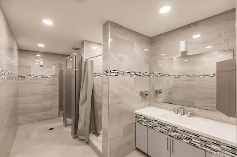 5001 Collins Avenue Miami Beach FL 33140