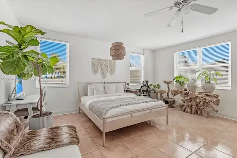 5001 Collins Avenue Miami Beach FL 33140