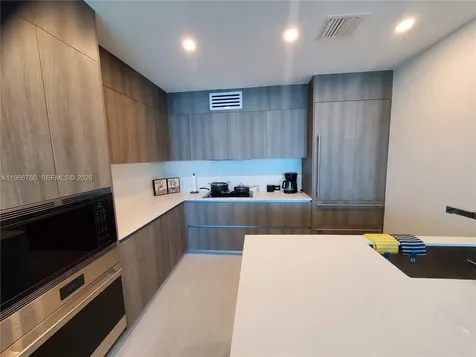 17550 Collins Avenue Sunny Isles Beach FL 33160
