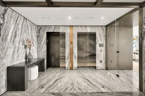 20165 NE 39th Place Aventura FL 33180