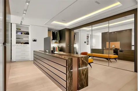 20165 NE 39th Place Aventura FL 33180