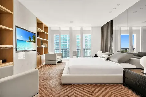 20165 NE 39th Place Aventura FL 33180