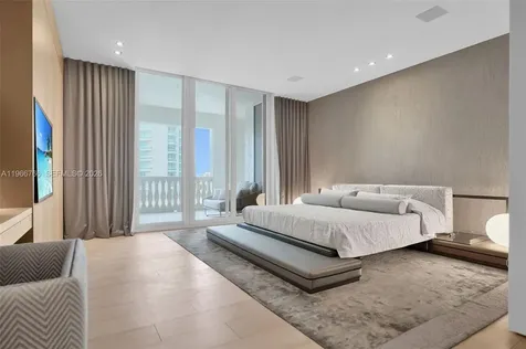 20165 NE 39th Place Aventura FL 33180