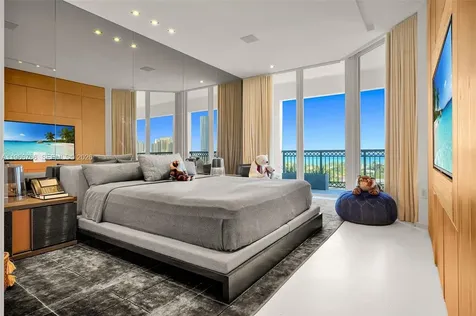 20165 NE 39th Place Aventura FL 33180
