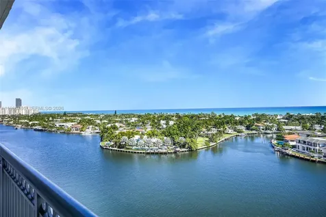 20165 NE 39th Place Aventura FL 33180