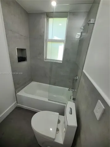 825 Michigan Avenue Miami Beach FL 33139