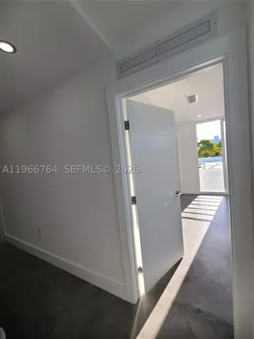 825 Michigan Avenue Miami Beach FL 33139