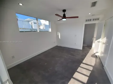 825 Michigan Avenue Miami Beach FL 33139