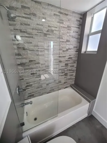 825 Michigan Avenue Miami Beach FL 33139