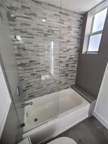 825 Michigan Avenue Miami Beach FL 33139